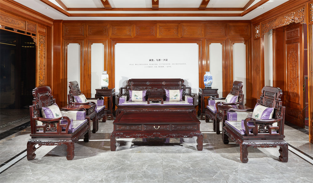 六合同春沙发